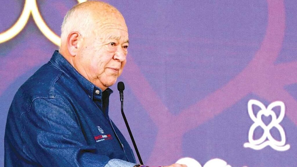 Castro Cosío enfrenta críticas por el desarrollo urbano en BCS y pide más inversión