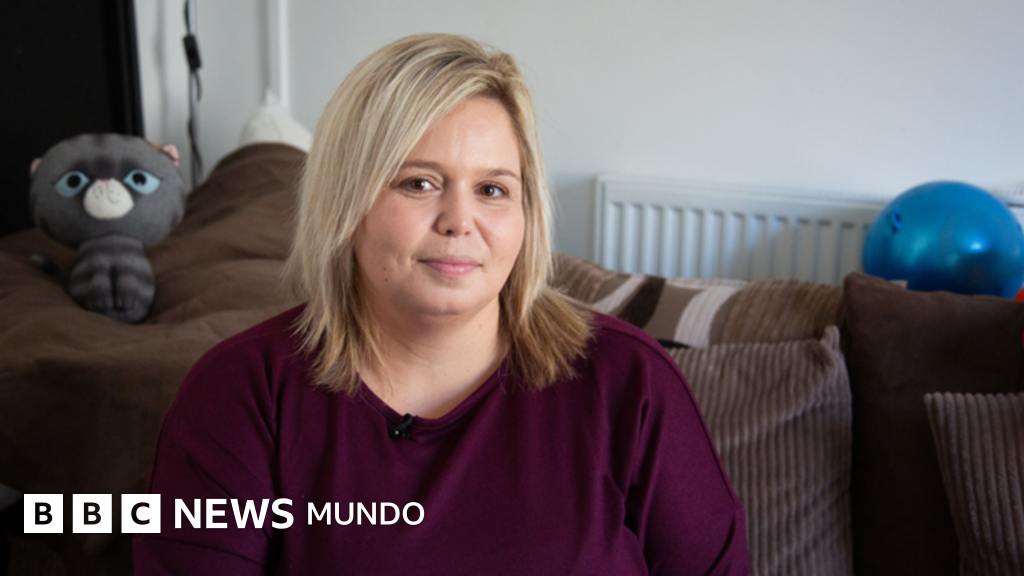 Cómo la pobreza en el Reino Unido lleva a los padres a saltarse comidas para alimentar a sus hijos