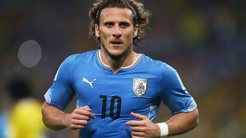 Diego Forlán, el exfutbolista, se lanza al tenis profesional.