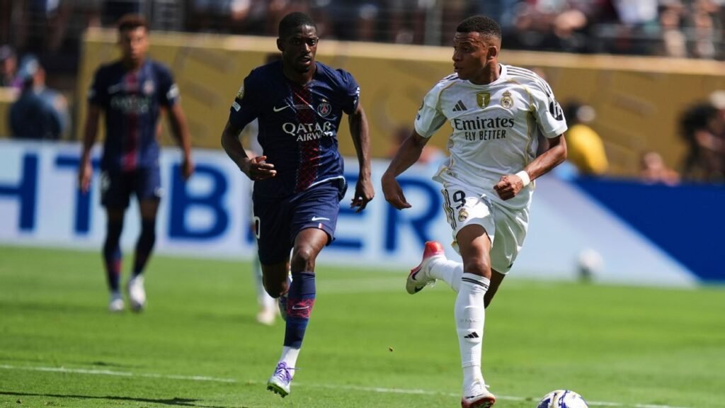 El equipo de ensueño de la IFFHS: estrellas brillantes y un esquema impresionante