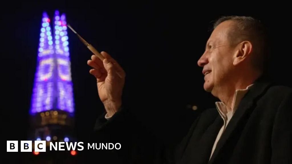 Gustavo Zuluaga: El colombiano que iluminó el rascacielos más alto de Londres con su arte navideño
