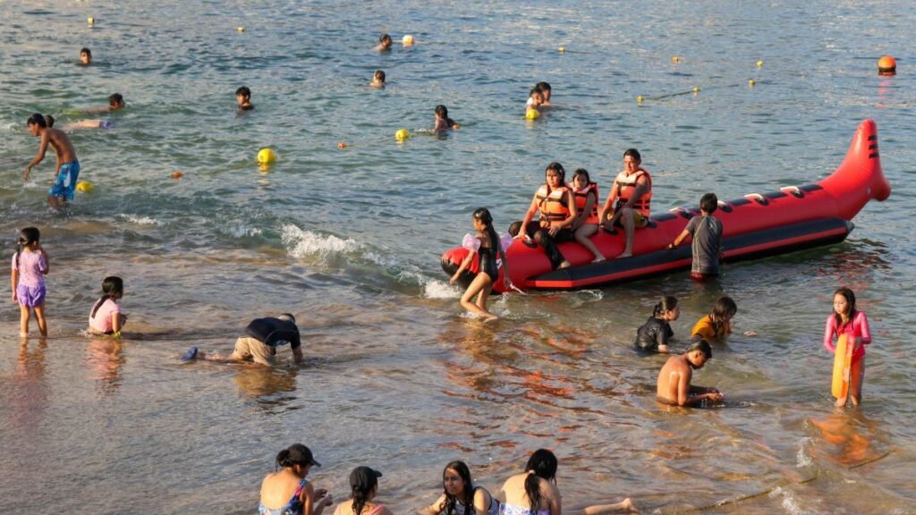 Invitación a disfrutar de playas seguras y limpias en Guerrero