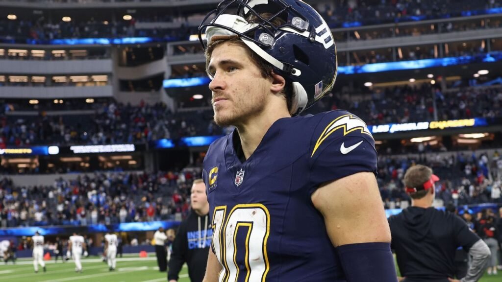 Los Chargers dan descanso a Herbert; Lance tomará las riendas como titular.