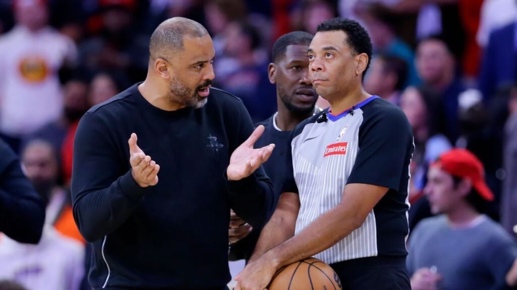 Rockets: El entrenador Udoka es multado con $25,000