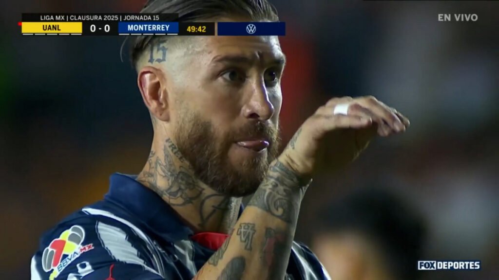 Sergio Ramos se ríe del portero de Tigres: la 'amenaza' del penalti estilo Panenka