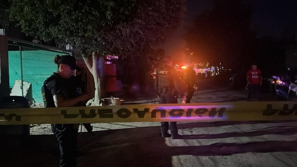 Matan a un perrito en medio de balacera y abandonan su cuerpo en un patio