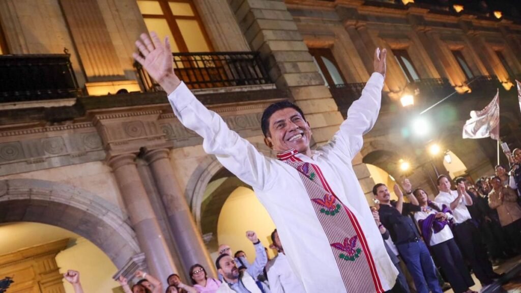 Salomón Jara seguirá liderando el gobierno de Oaxaca tras obtener más de 500 mil votos de apoyo.