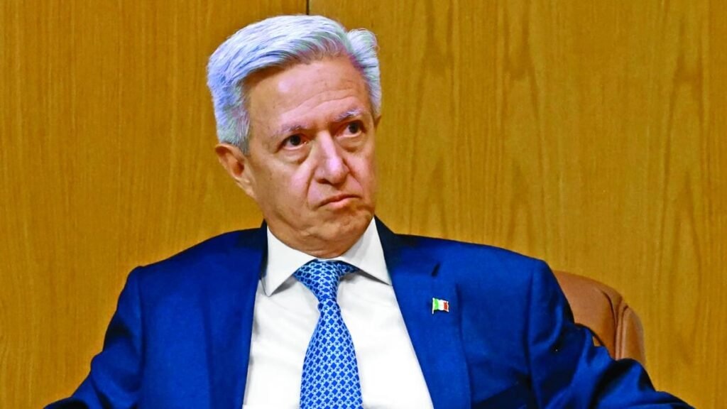 Exdirectores del Cisen destacan el papel de la inteligencia en la seguridad nacional