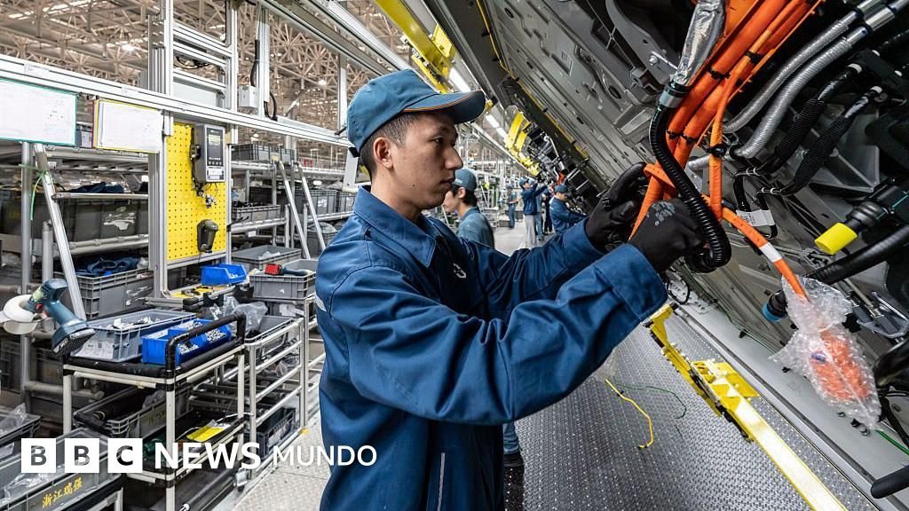 Un fabricante de automóviles chino patenta un "inodoro a bordo" con control de voz