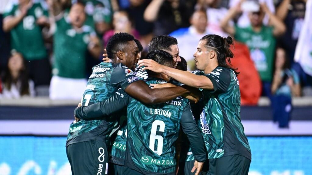 León arrasa, alcanza 7 triunfos consecutivos y se acerca a la clasificación para la Concachampions