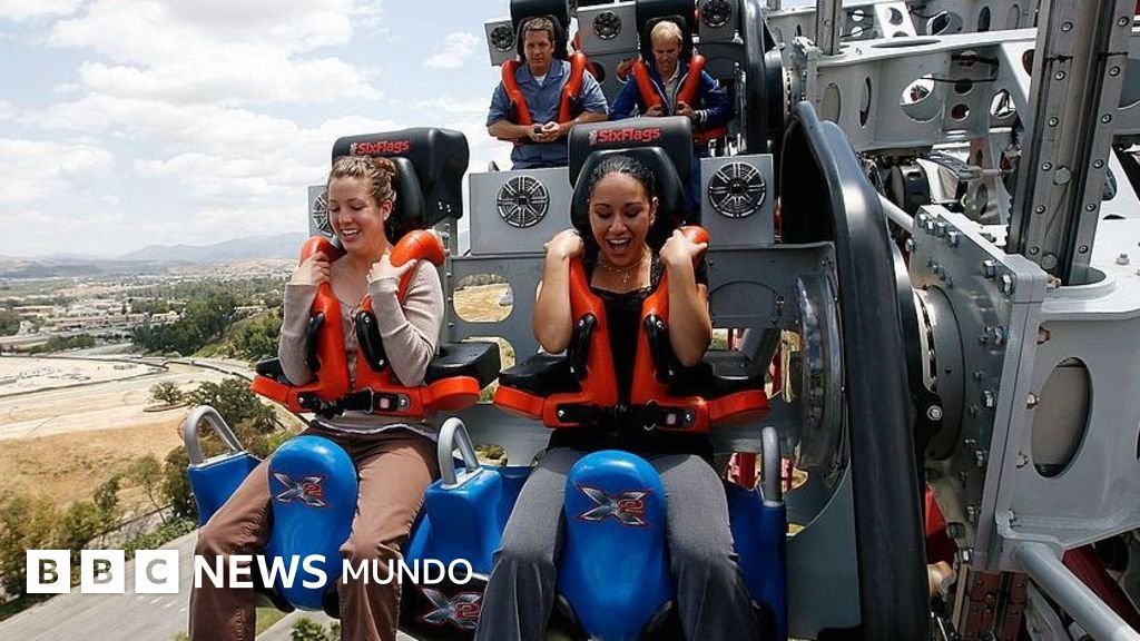 Six Flags California cierra la montaña rusa X2 tras múltiples denuncias de lesiones cerebrales