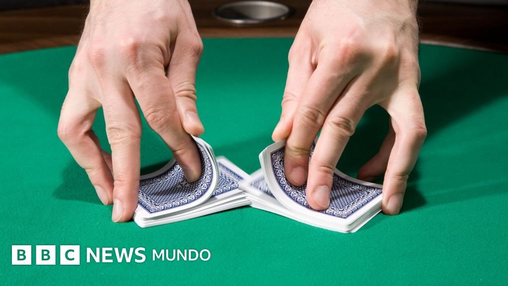 La sorprendente conexión entre el barajar cartas y los eventos únicos del universo