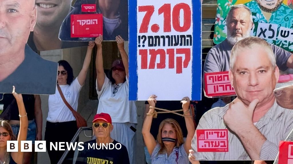 Los israelíes exigen justicia por los errores del 7 de octubre, tres años tras los ataques de Hamás