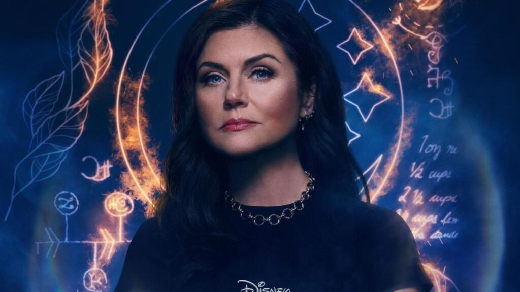 ¡Revive la magia de los 90 con Tiffani Amber Thiessen en Coven Academy!